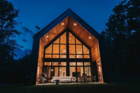 Luxurious Forest Retreat near Tremblant